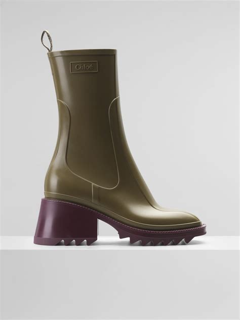 betty rain boots chloe|chloe betty boots outfit.